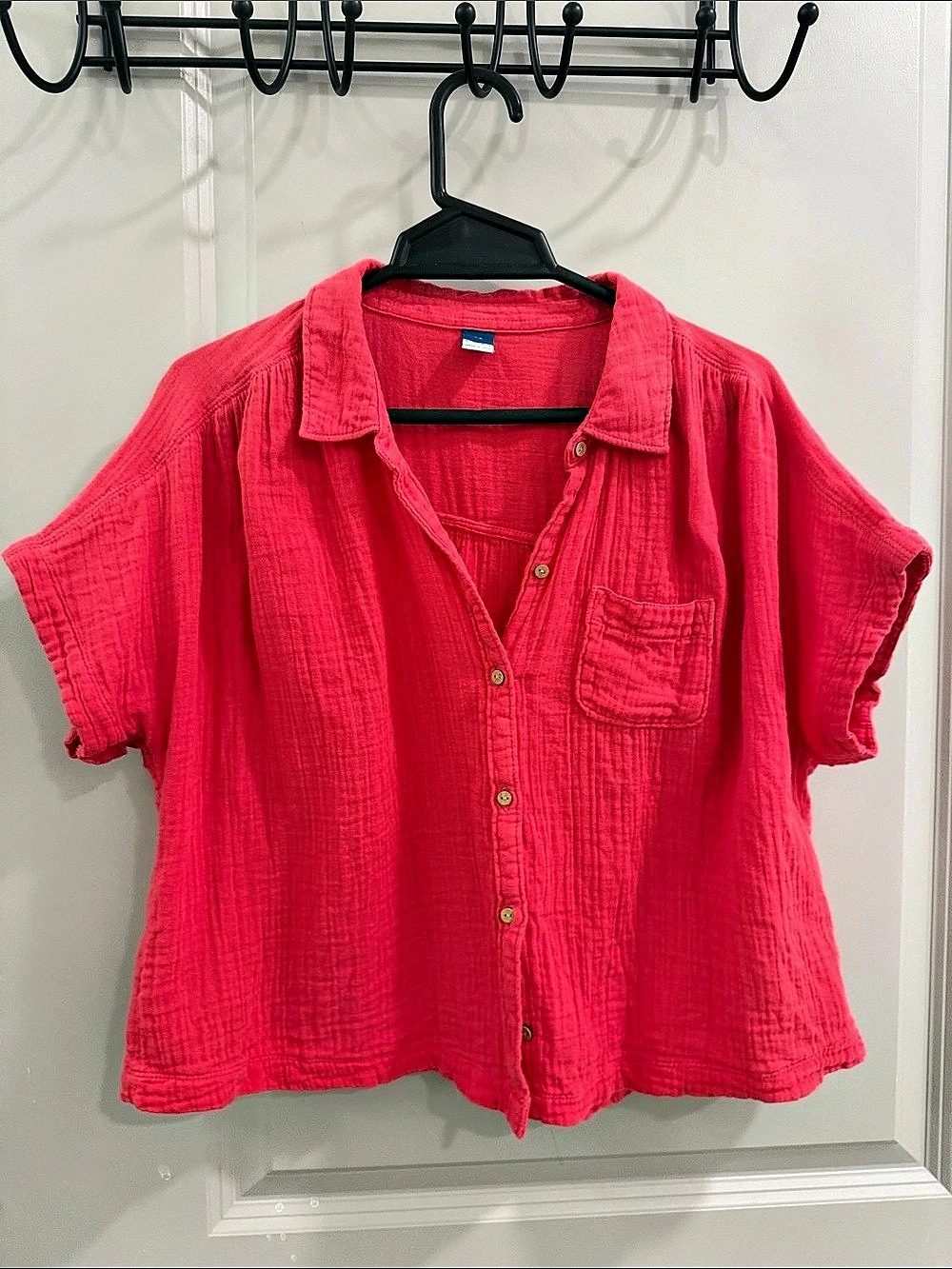 Old Navy Pink 🌺🌸 High-Waisted Crinkle Gauze Button up Shirt and Pull-On Shorts